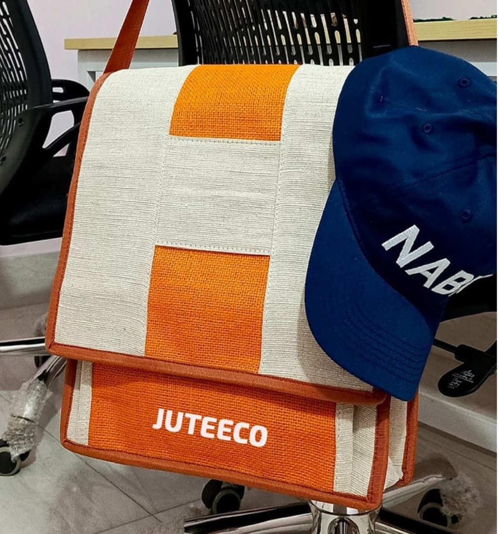 Messenger Bag MB407 by JUTEECO